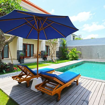 Lotus Bali Guest House Canggu Extérieur photo