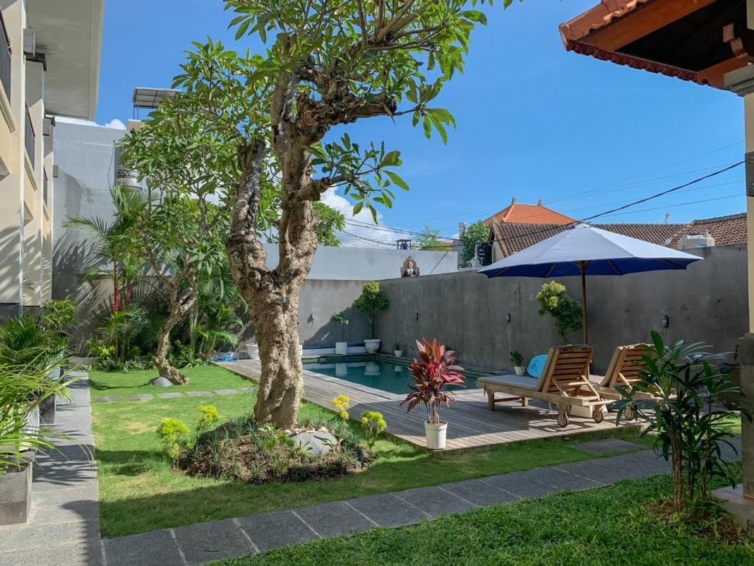 Lotus Bali Guest House Canggu Extérieur photo