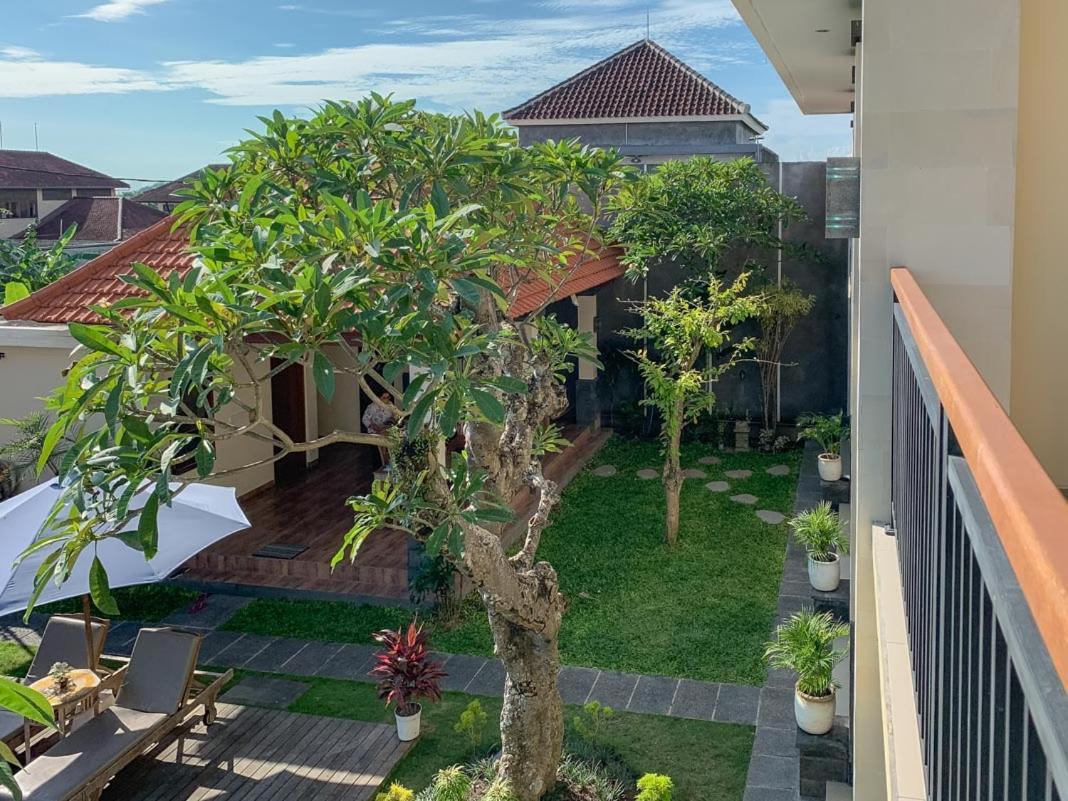 Lotus Bali Guest House Canggu Extérieur photo