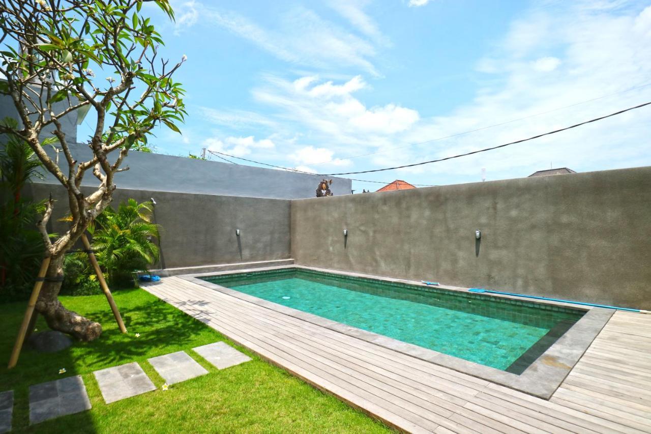 Lotus Bali Guest House Canggu Extérieur photo