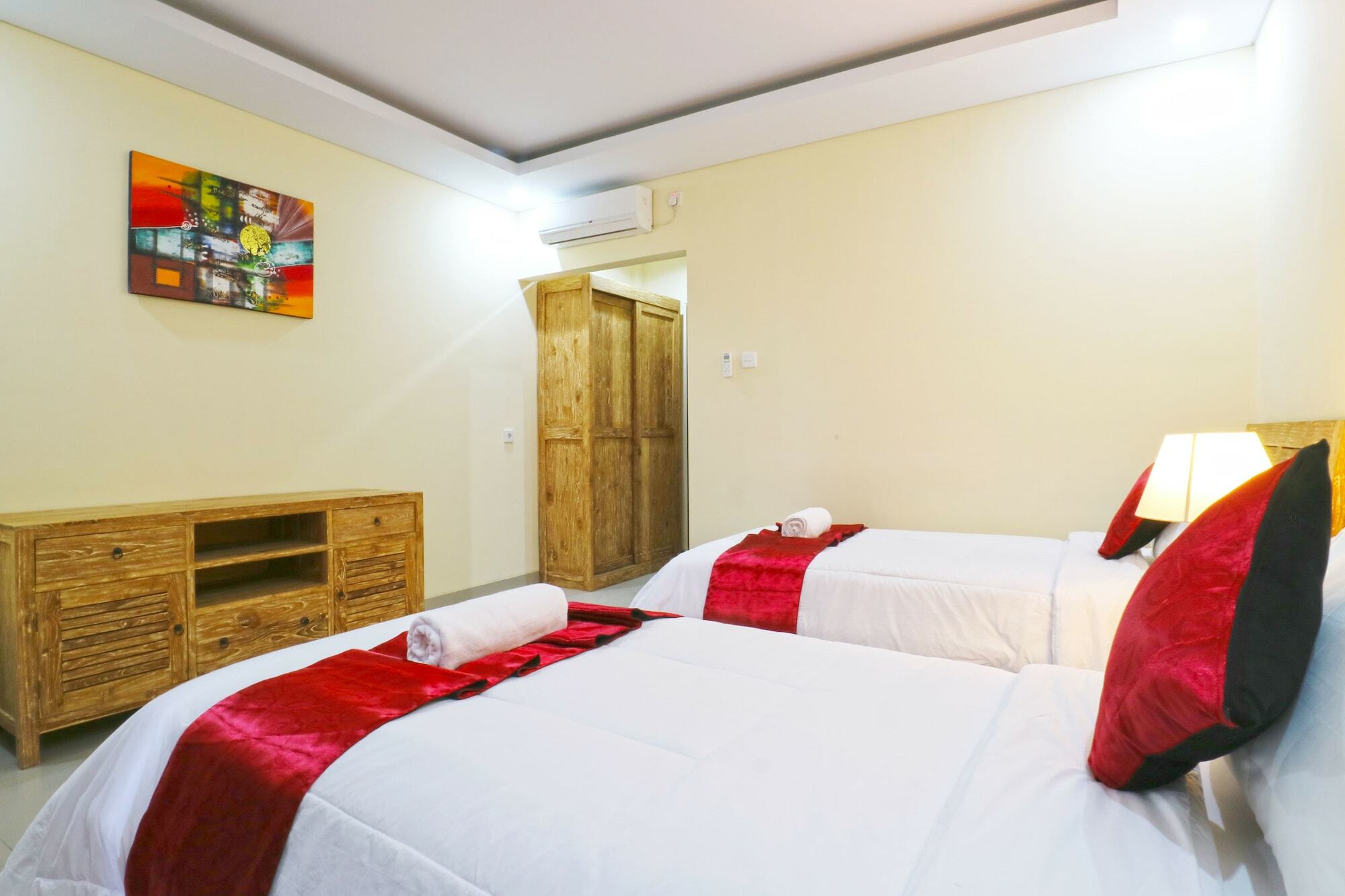 Lotus Bali Guest House Canggu Extérieur photo
